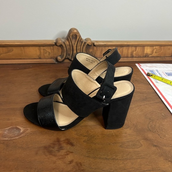 Chinese Laundry Black Heels Elegant Block Sandals, Size 7 - Picture 5 of 7